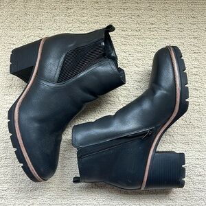 Naturalizer black booties